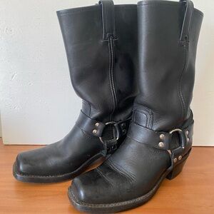 FRYE harness 12R women’s Boots